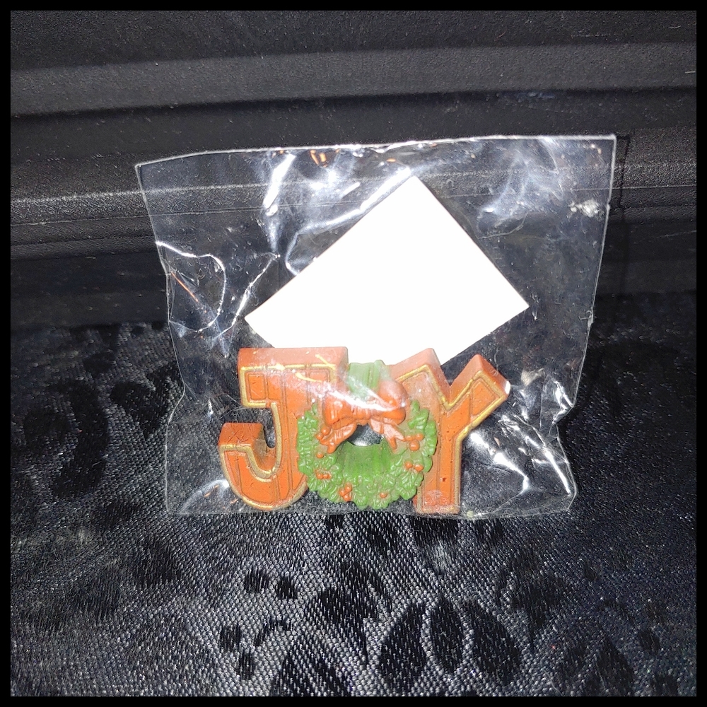 Vintage "Joy" with Wreath Hallmark Christmas Pin, 1970s